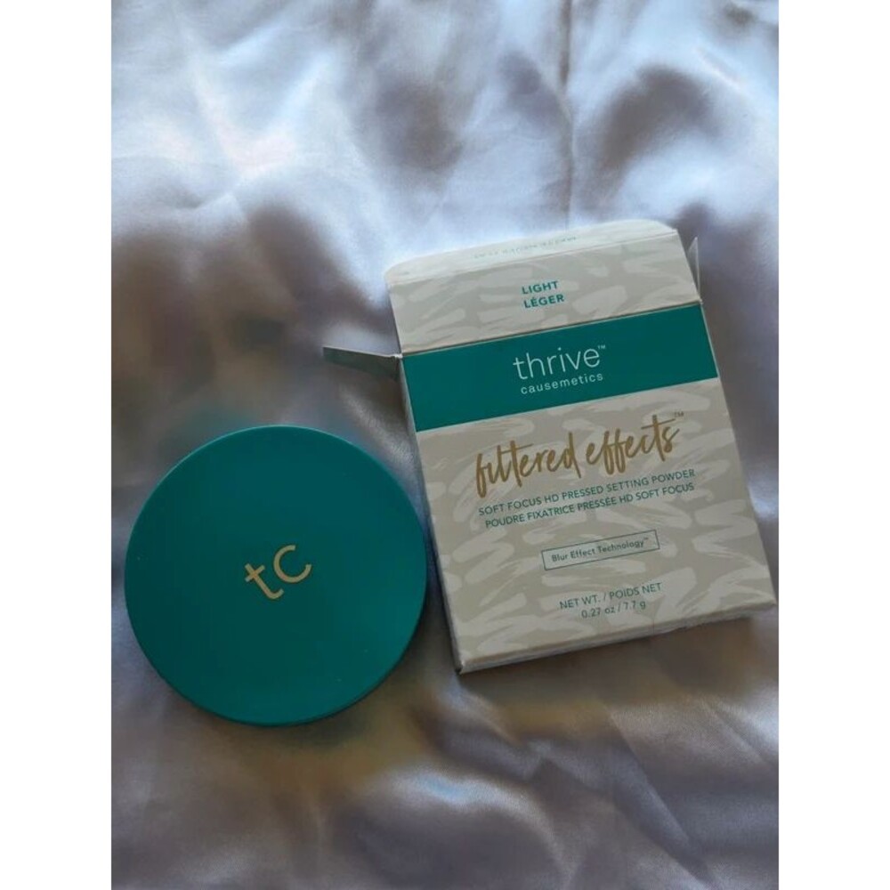 Thrive Filtered Effects Soft Focus HD Pressed Setting Powder - Light - Picture 9 of 11